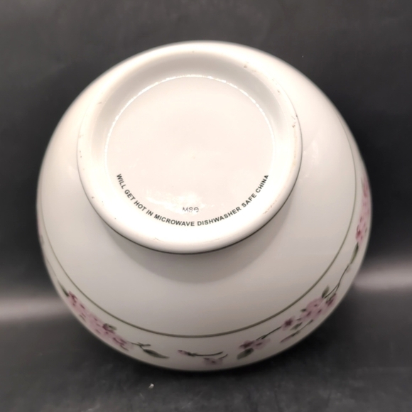 Martha Stewart Essentials MSE Hydrangea Footed 8" Vegetable Serving Bowl - Picture 3 of 5